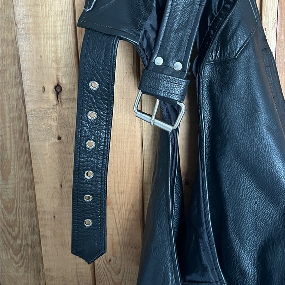 Women’s leather chaps. No brand name. From leather boutique. - Picture 3 of 10